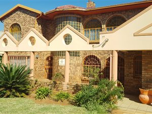 5 Bed House in Palmridge