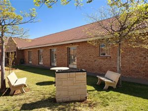 1 Bed Apartment in Minerva Gardens