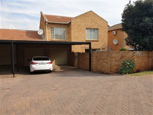 3 Bed Duplex in Strubens Valley