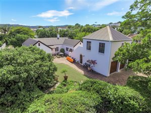 3 Bed House in Hunters Home