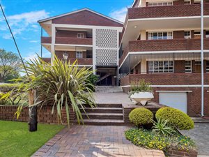 2 Bed Apartment in Aldara Park