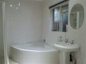 1 Bed Garden Cottage in Cullinan