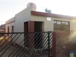 3 Bed House in Coronationville