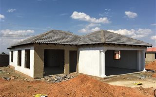 3 Bedroom Apartment in Modder East