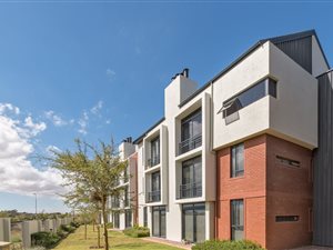 2 Bed Apartment in Vredekloof Heights