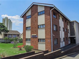 2 Bed Apartment in Scottsville