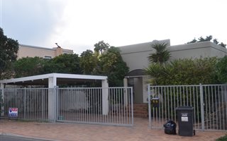 3 Bedroom House in Melkbosstrand