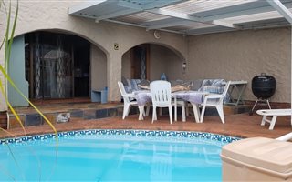 3 Bedroom Simplex in St Winifreds