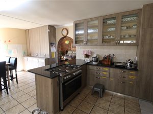 1.9 ha Farm in Vyfhoek