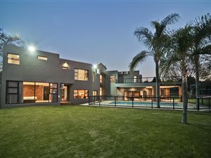 6 Bed House in Waverley
