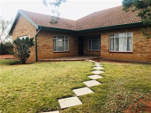 4 Bed House in Rhodesdene