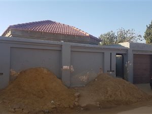 2 Bed House in Protea Glen