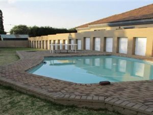4 Bed House in Rensburg