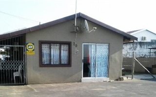 3 Bedroom House in Trenance Manor