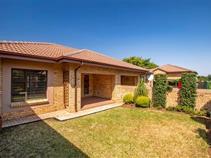 2 Bed Townhouse in Ferndale
