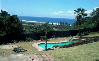 1 Bedroom House in Athlone Park