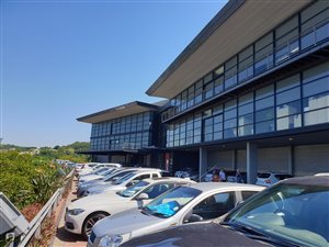 284 m² Commercial space in Beverley Hills
