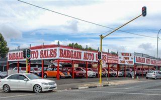 180 m² Retail Space in Newlands