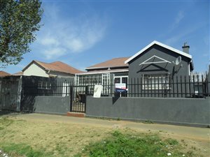 5 Bed House in Kenilworth