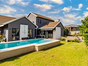 3 Bed House in Glen Lauriston