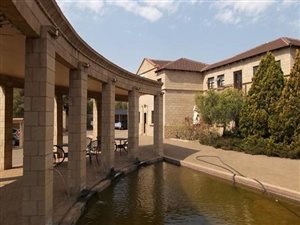 1 Bed Apartment in Brandwag