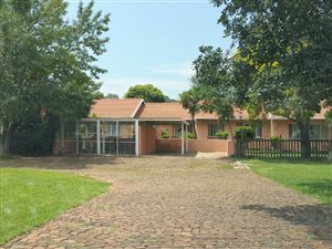 2 Bed Simplex in Dinwiddie