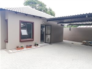 2 Bedroom House in Rynfield