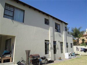 3 Bed Townhouse in Dainfern