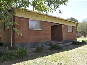 2 Bed House in Vanderbijlpark CW5