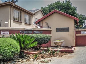 2 Bed Townhouse in Lakefield