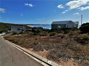 584 m² Land available in Vlees Bay