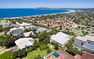 5 Bedroom House in Signal Hill