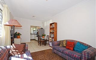 1 Bedroom Garden Cottage in Linden