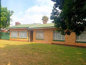4 Bed House in Vanderbijlpark SW5