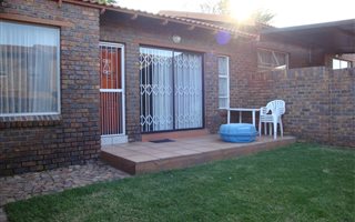 3 Bedroom Simplex in Buccleuch