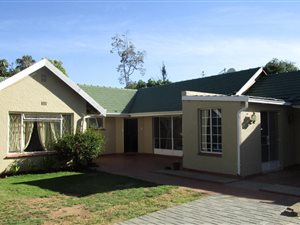 4 Bed House in Bordeaux