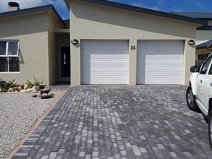 3 Bed House in Sunset Estate