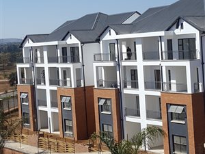 1 Bed Apartment in Hazeldean (Silverlakes Surroundings)