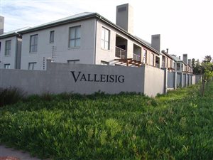 2 Bedroom Apartment in Durbanville Central