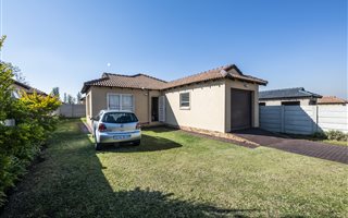 3 Bedroom House in Alveda