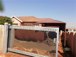 3 Bed House in Clarina