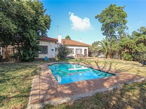 4 Bed House in Selection Park