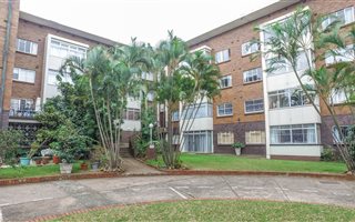 3 Bedroom Apartment in Essenwood