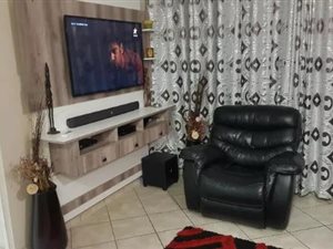 2 Bed Flat in Woodhurst