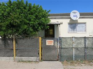 3 Bed House in Lentegeur