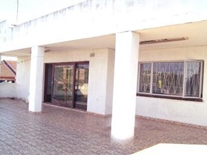 6 Bed House in Everest Heights