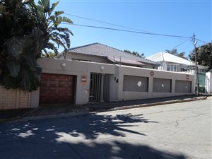3 Bed House in Kensington