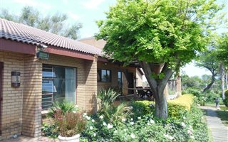 3 Bedroom House in Meerhof