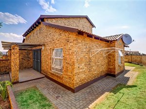 3 Bed Duplex in Honey Park