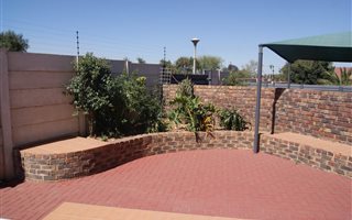 4 Bedroom House in Tasbet Park
